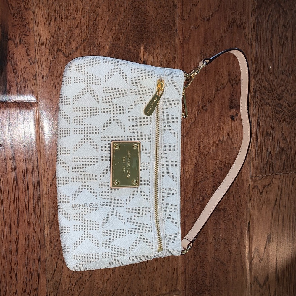 Micheal Kors Wrislet